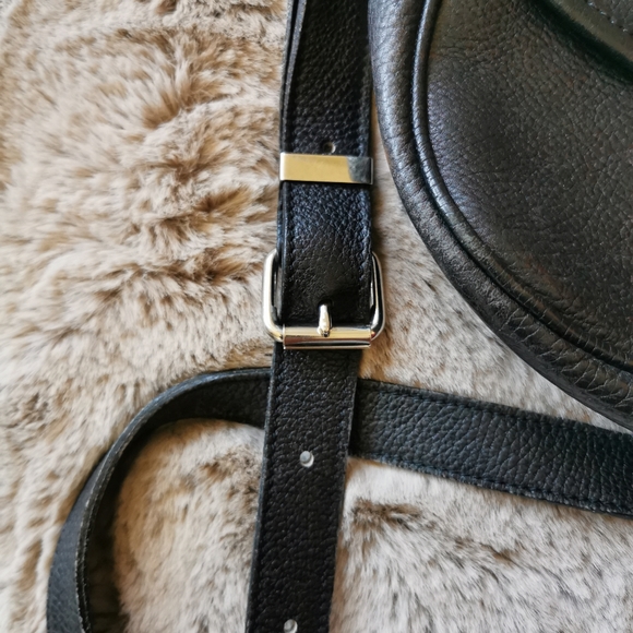 Roots | Vintage Roots Leather Crossbody Purse - Picture 11 of 13